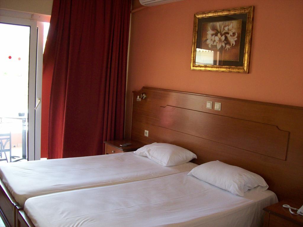 Hotel Thomas Bay *